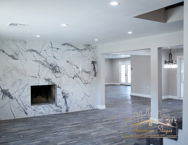 Foto del edificio - 818 Lacy Ln