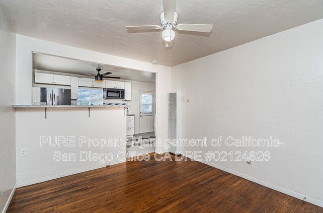 Building Photo - 7462 Daytona St