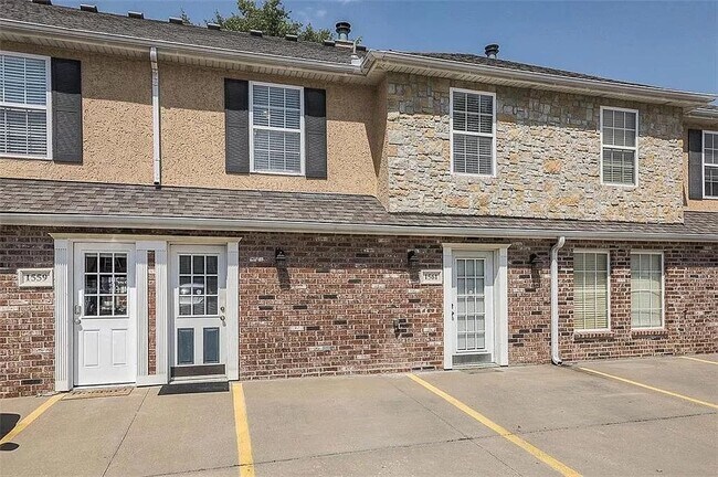 Building Photo - 1523 E 120th St