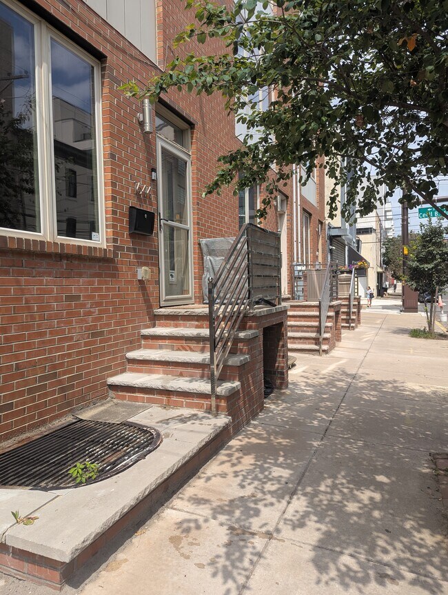 Foto del edificio - 1644 N 2nd St