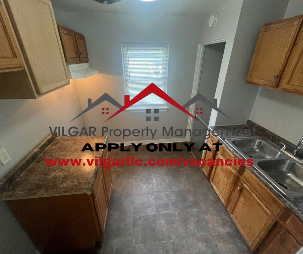 Primary Photo - Cozy 3 beds, 2 baths home in Gary, IN