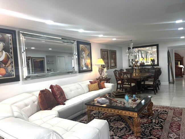 Foto del edificio - 7509 Glendevon Ln