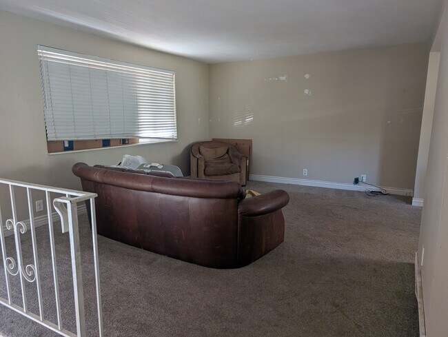 Foto del edificio - 8475 S 1575 E