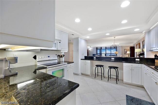 Building Photo - 6075 Pelican Bay Blvd