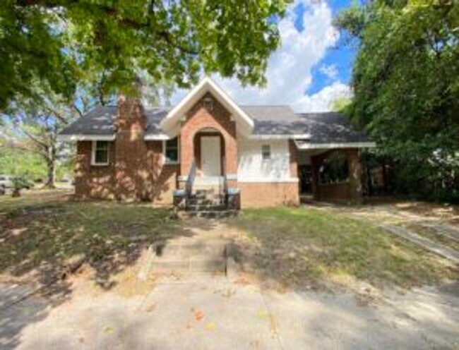 Foto del edificio - 19 Hollywood Ct