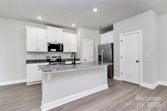 Building Photo - 7019 Jerimoth Dr