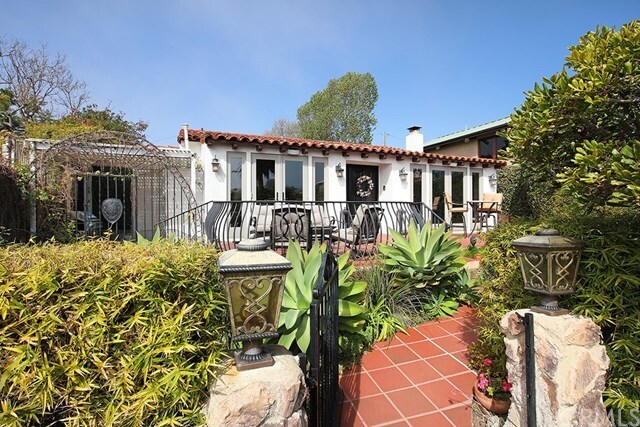 Building Photo - 846 Cliff Dr