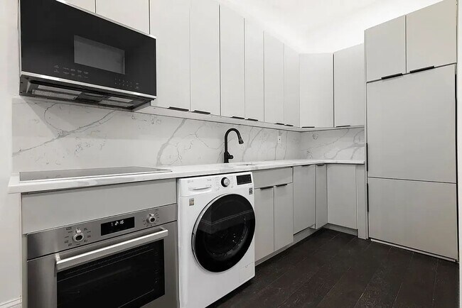 Building Photo - 237 West 72nd Street