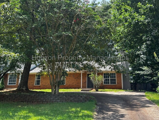 Building Photo - 4925 Farmstead Ct NE