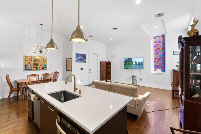 Foto del edificio - 304 Pavonia Ave