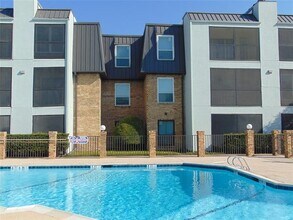 Building Photo - 11480 Audelia Rd