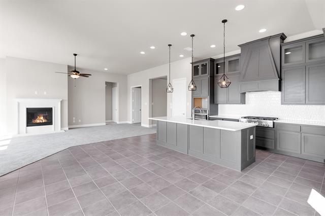 Building Photo - 2826 Carisbrooke St
