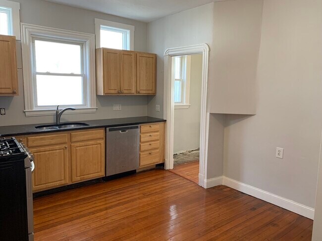 Foto del edificio - 194 Savin Hill Ave