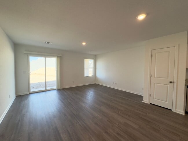 Building Photo - New construction Fort Mohave Home