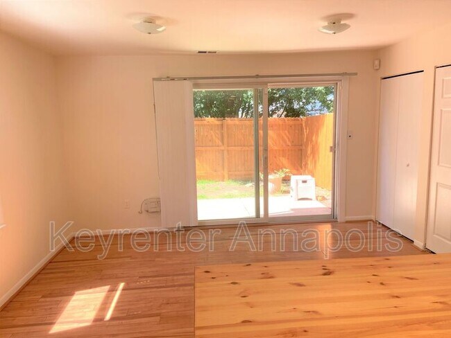 Foto del edificio - 6428 Lamplighter Ridge