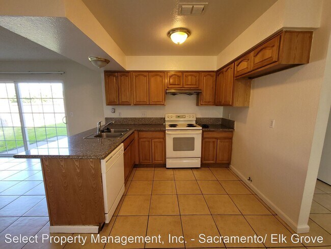 Building Photo - 4 br, 2 bath House - 6 Saint Marie Circle**