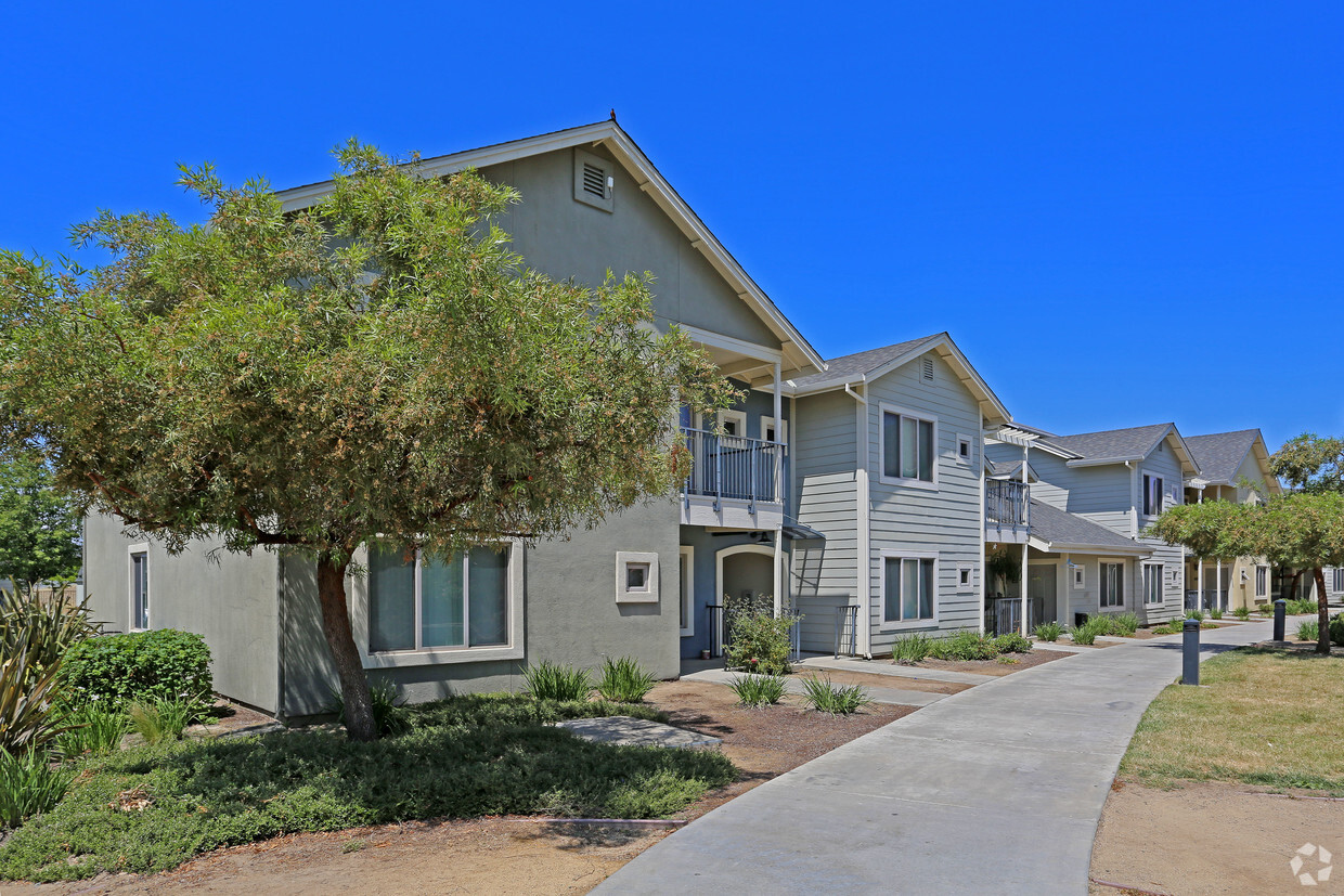 Serna Village Apartments Apartments - 5836 Dudley Blvd McClellan, CA ...