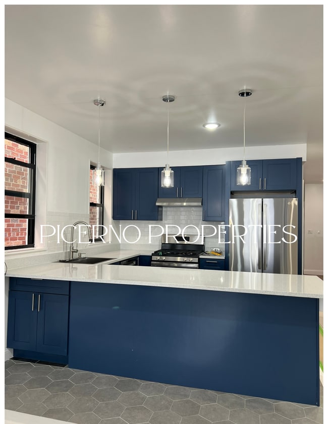 Building Photo - 3745 59th St