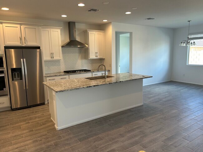 Building Photo - 9719 E Carr Peak Trl