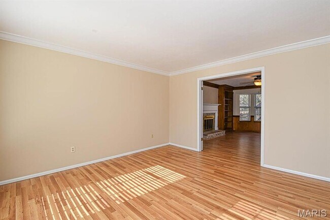 Foto del edificio - 612 Log Hill Ct