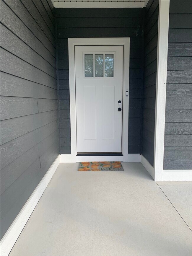 Foto del edificio - 4187 Beechwood Ln