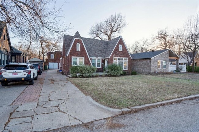 Building Photo - 1220 NW 43rd St