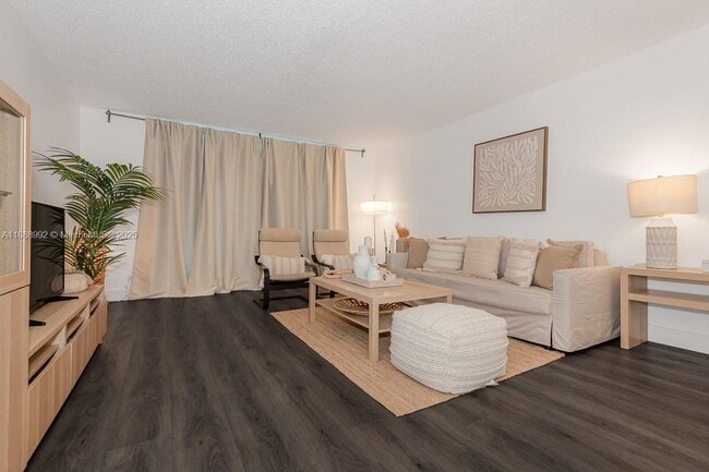 Foto del edificio - 2301 Collins Ave