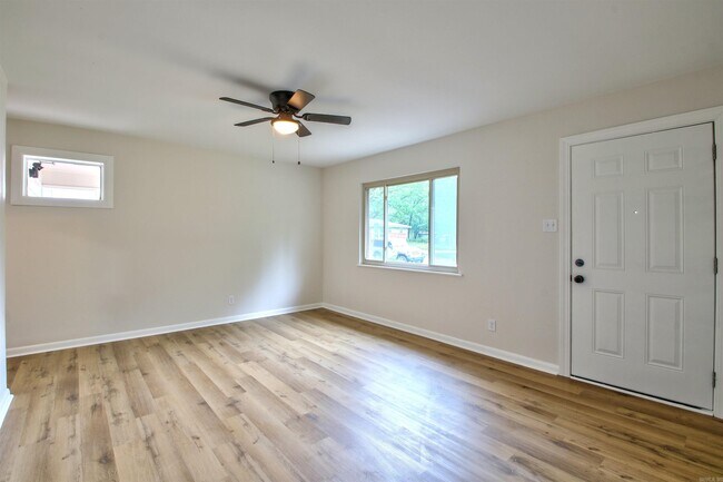 Building Photo - 7002 W Wakefield Dr