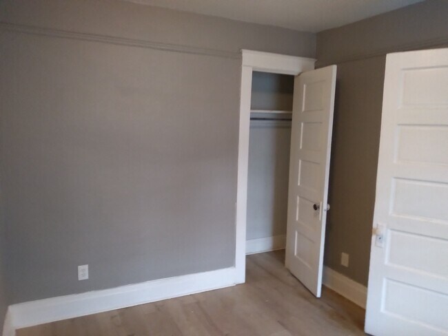 Foto del edificio - 1624 Niagara St