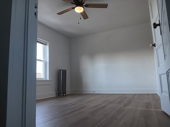 Foto del edificio - 536 Harrison Ave