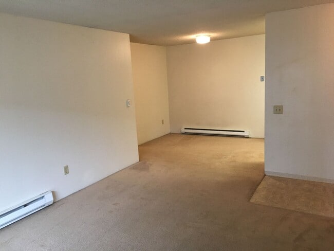 Building Photo - Newly remodeled - 2 Bed, 1 Bath apartment in downtown Port Angeles