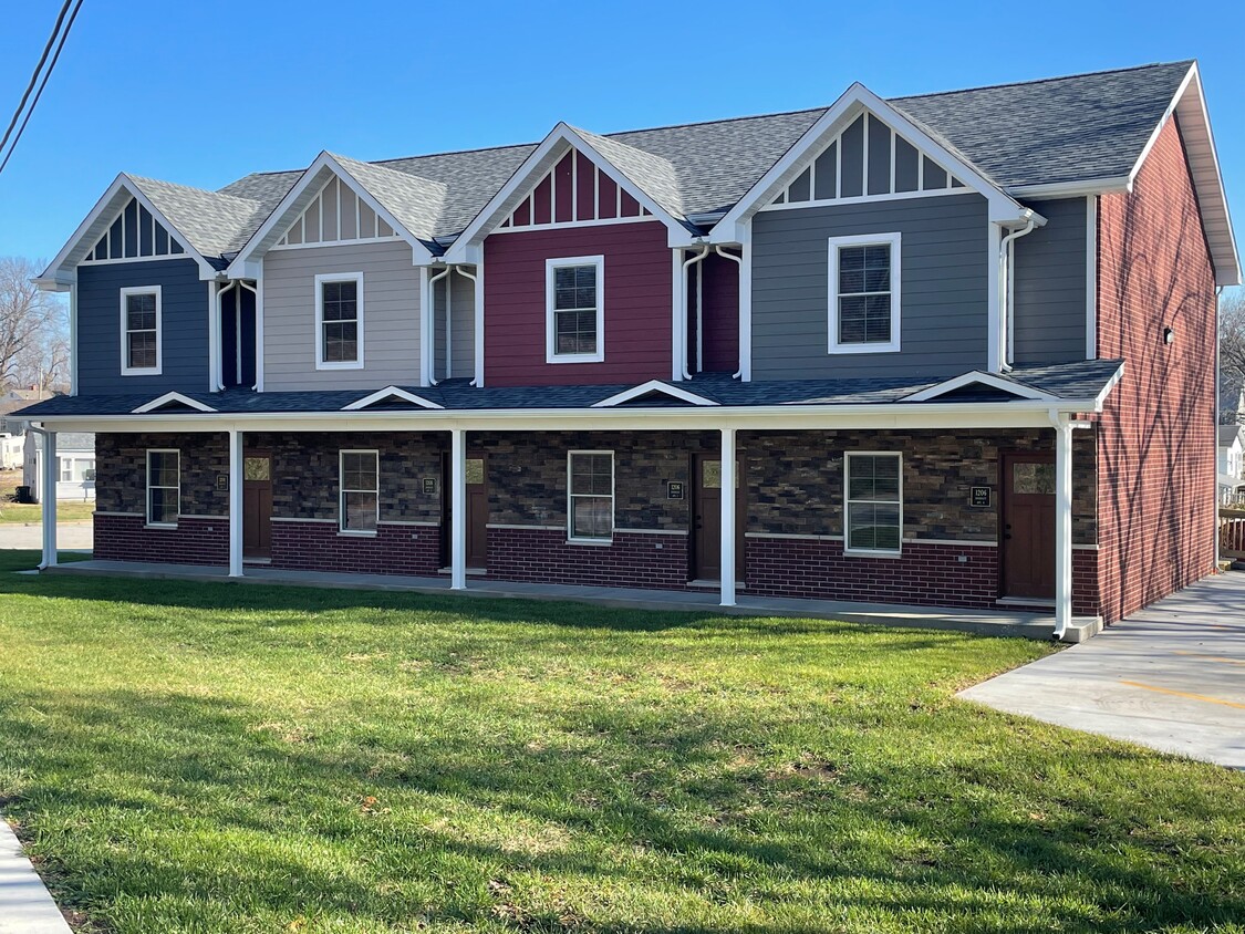 Foto principal - 1206 Bardsley Rd