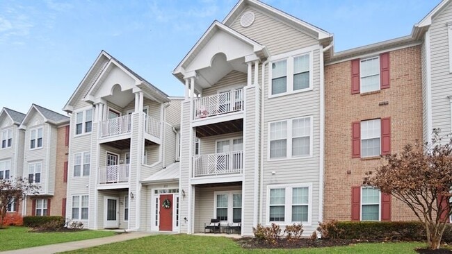 Building Photo - 692 Winding Stream Way
