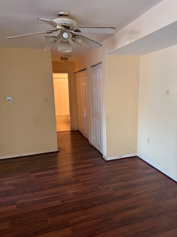 Foto del edificio - 11406 Cherry Hill Rd
