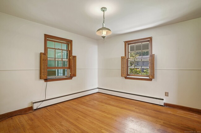 Foto del edificio - 58 Twin Brooks Ln
