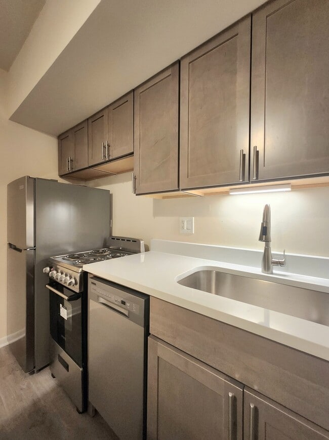 Building Photo - 1504 N Dearborn St