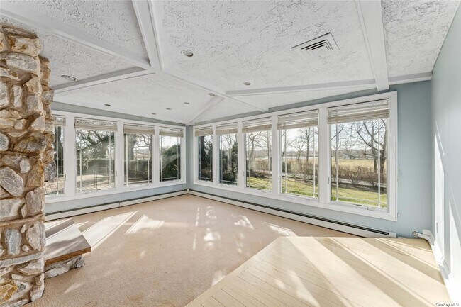 Building Photo - 803 Barberry Ln