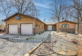 Building Photo - 1334 Fiveacre Ct