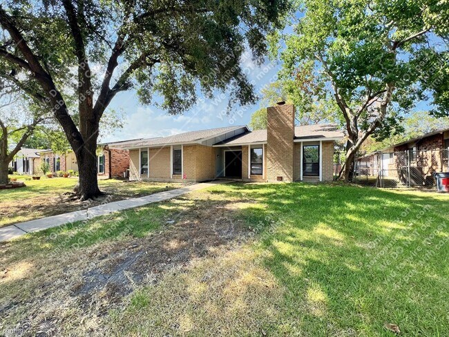 Foto del edificio - 3 br, 2 bath House - 14411 Merry Meadow Dr