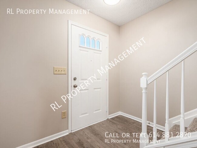 Building Photo - Beautiful 3 bedroom 2.5 bathroom home in G...