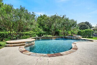 Building Photo - 18111 Williams Elm Dr