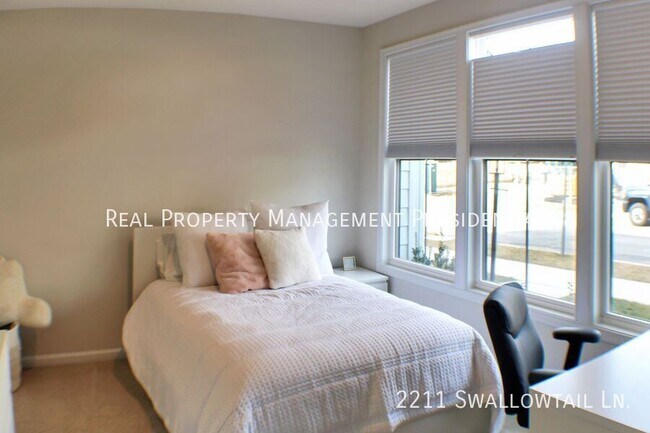 Foto del edificio - 2211 Swallowtail Ln