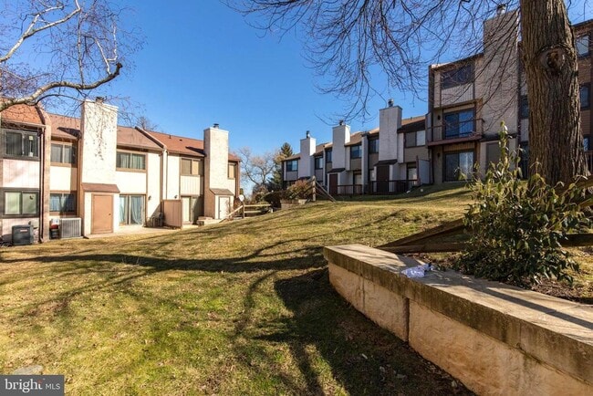 Building Photo - 401 Bismark Way