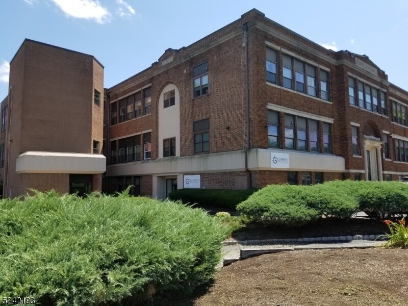 124 E Main St Unit 301, Denville, NJ 07834 Room for Rent in Denville