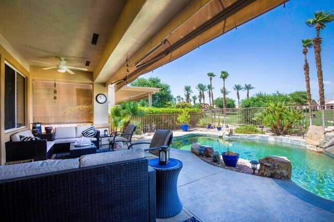 Foto del edificio - 37905 Pineknoll Ave