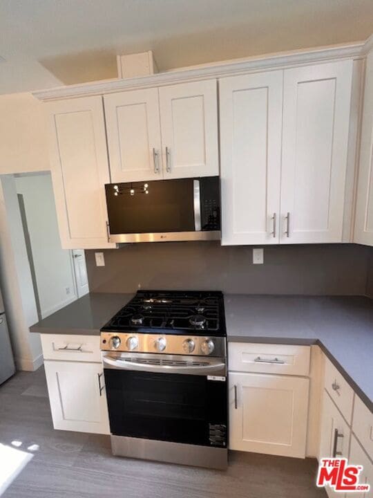 Foto del edificio - 841 N Kilkea Dr