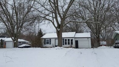 Building Photo - 322 Hoover Blvd