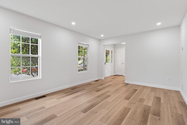 Foto del edificio - 6139 Franconia Station Ln