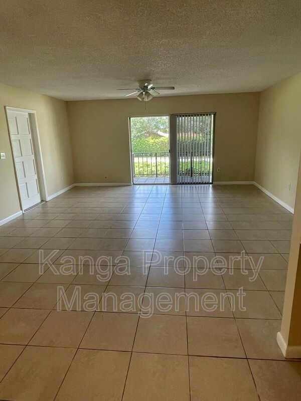 Building Photo - 11605 NW 29th Ct