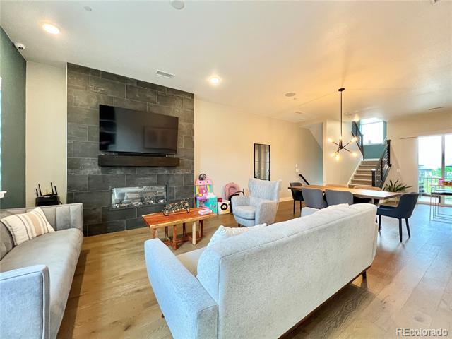 Foto del edificio - 1565 W 67th Ave